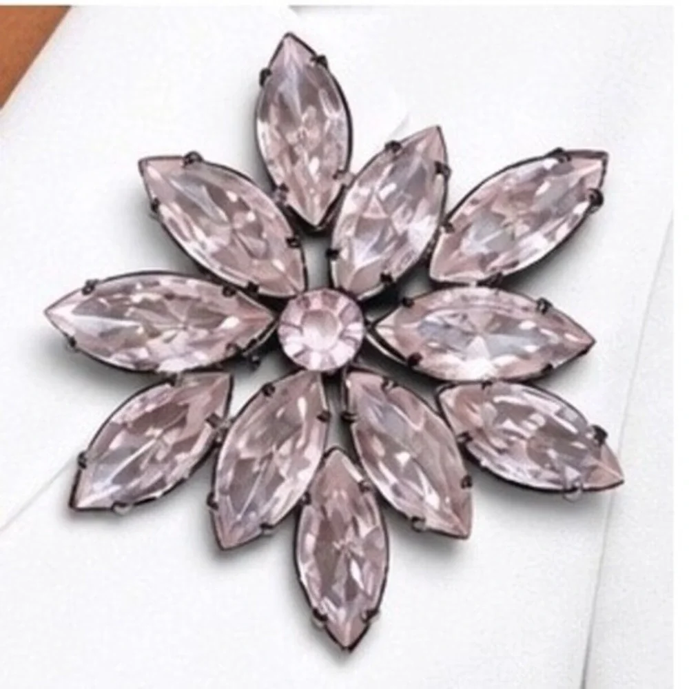 Vintage Pink Marquise Rhinestone Sunburst Brooch Gunmetal Tone‎ Flower Pin J-01